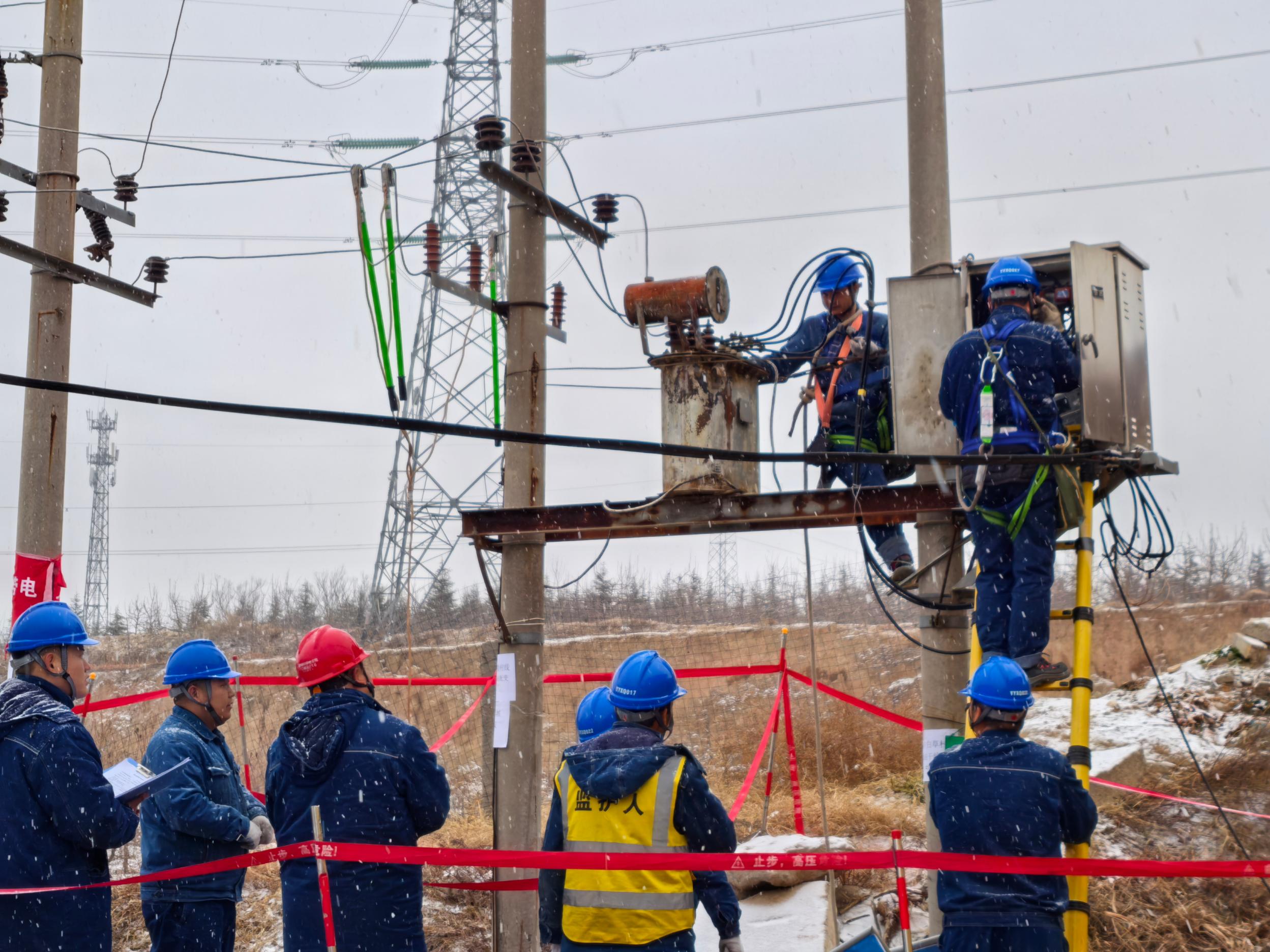 迎戰(zhàn)風(fēng)雪寒潮 電力金具的快速消缺與可靠保供